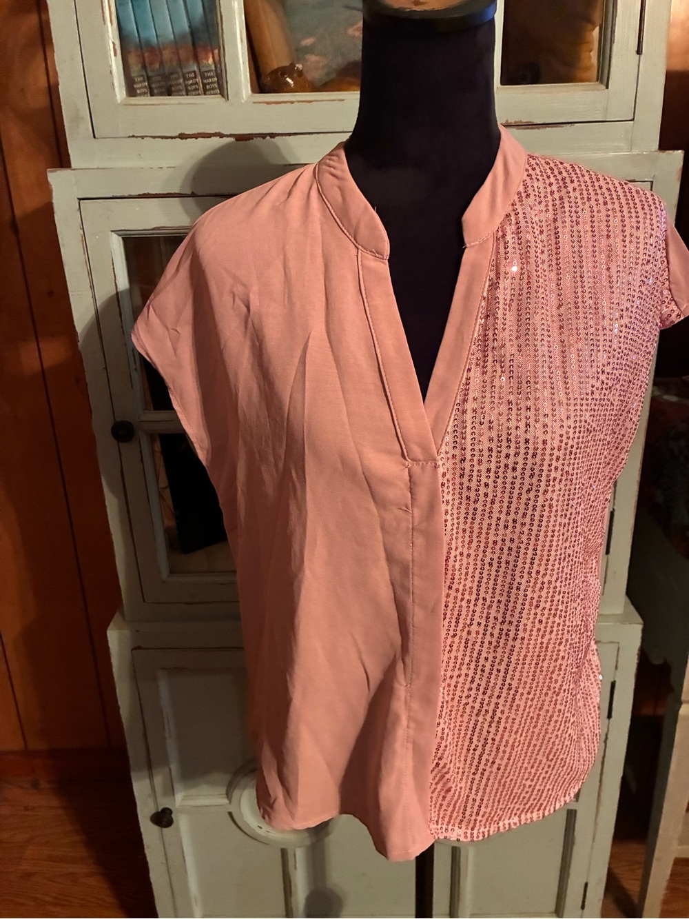 Ladies SHEIN Blush Pink Sequin-Accent Split-Neck Blouse Size M B12